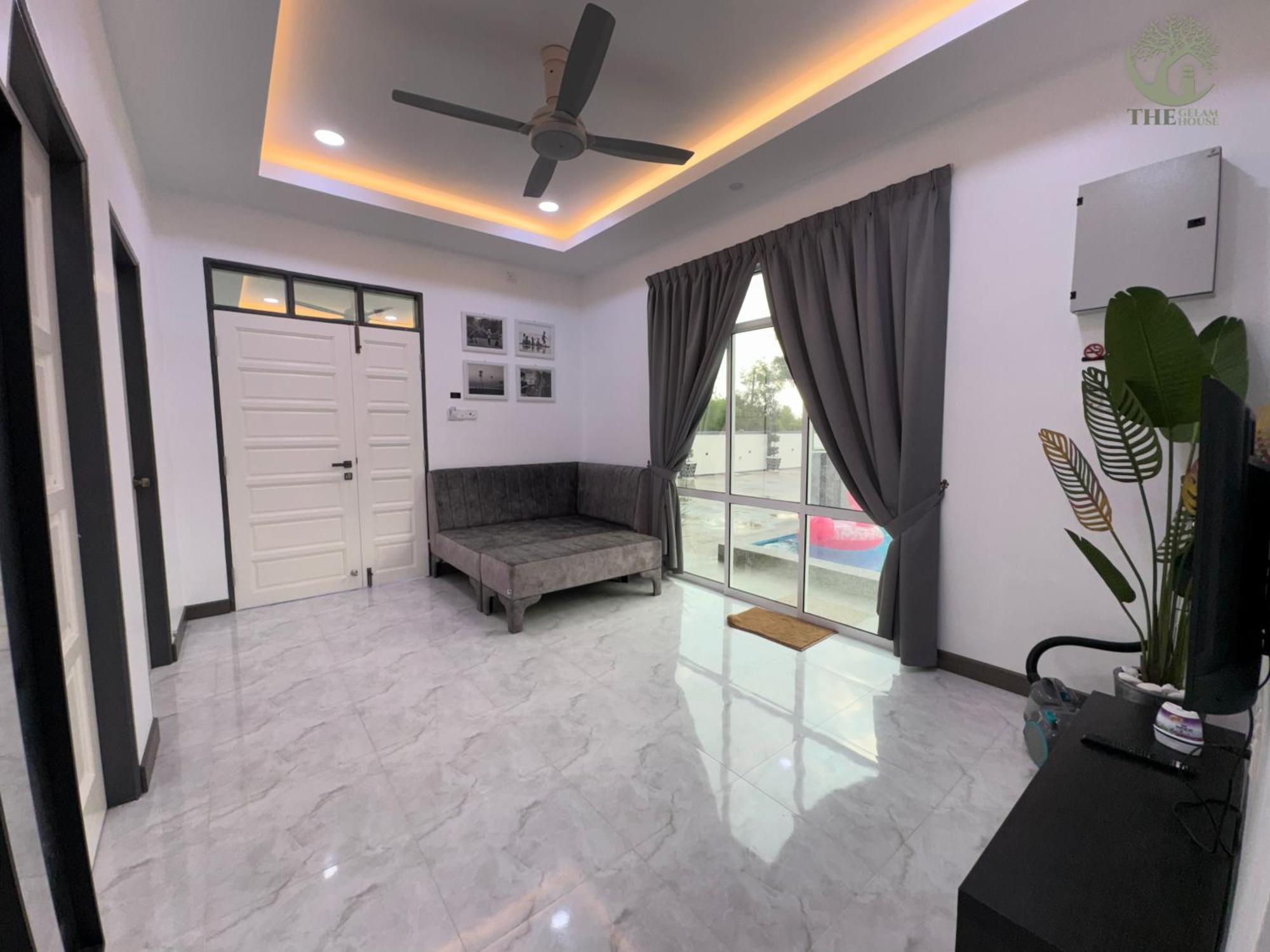 Вилла The Gelam House Kampong Telaga Papan Экстерьер фото