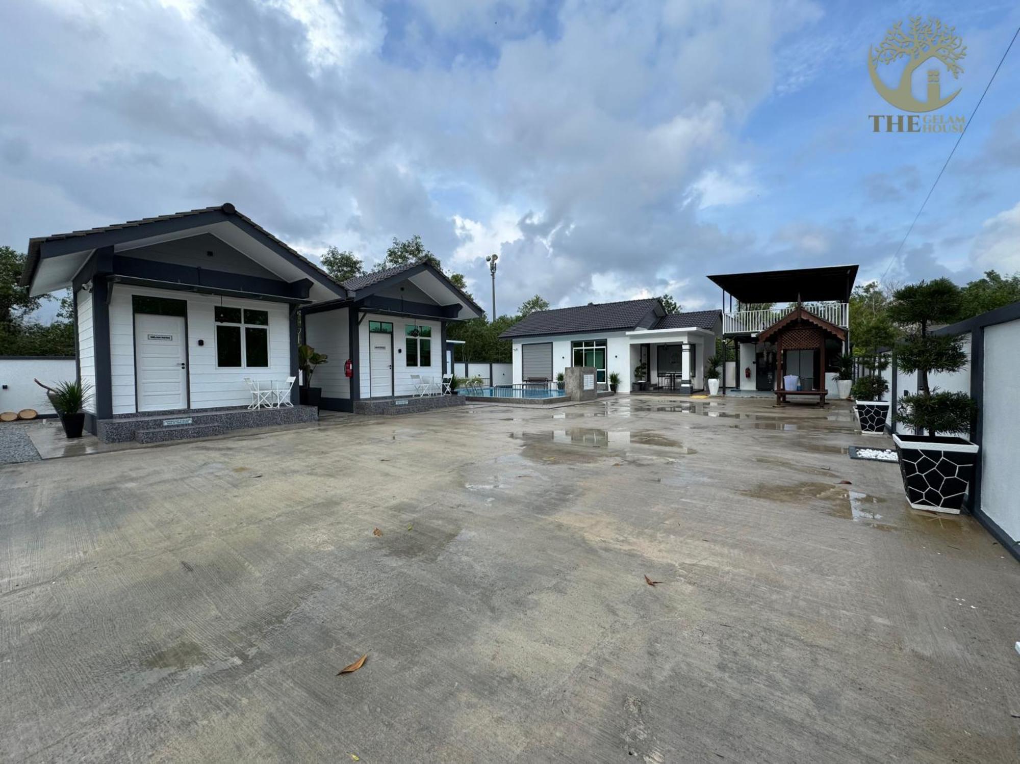 Вилла The Gelam House Kampong Telaga Papan Экстерьер фото